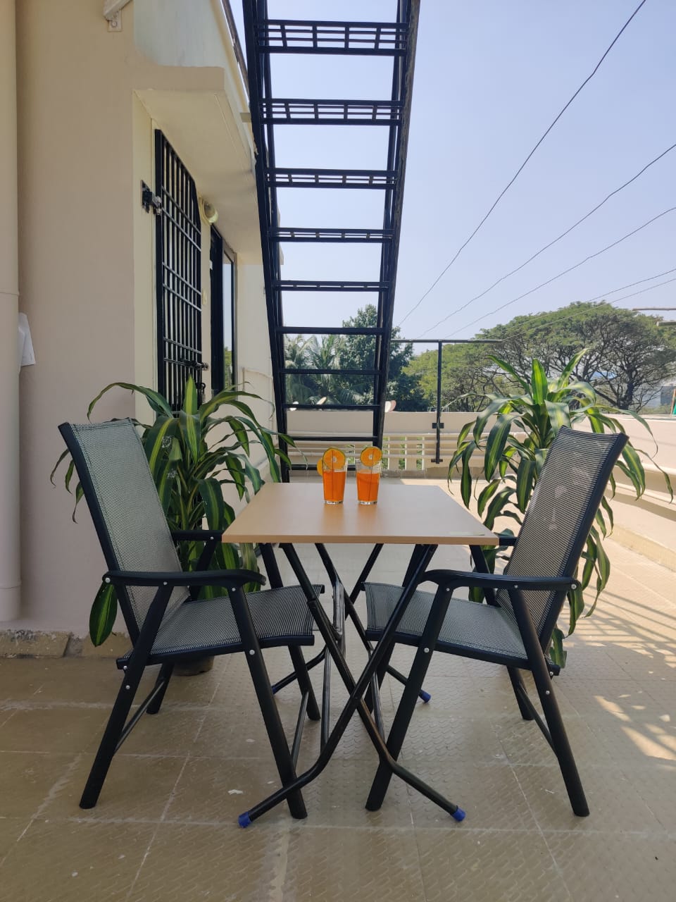 Sunshine 1 BHK Penthouse @ Virugambakkam - Tap to explore photos