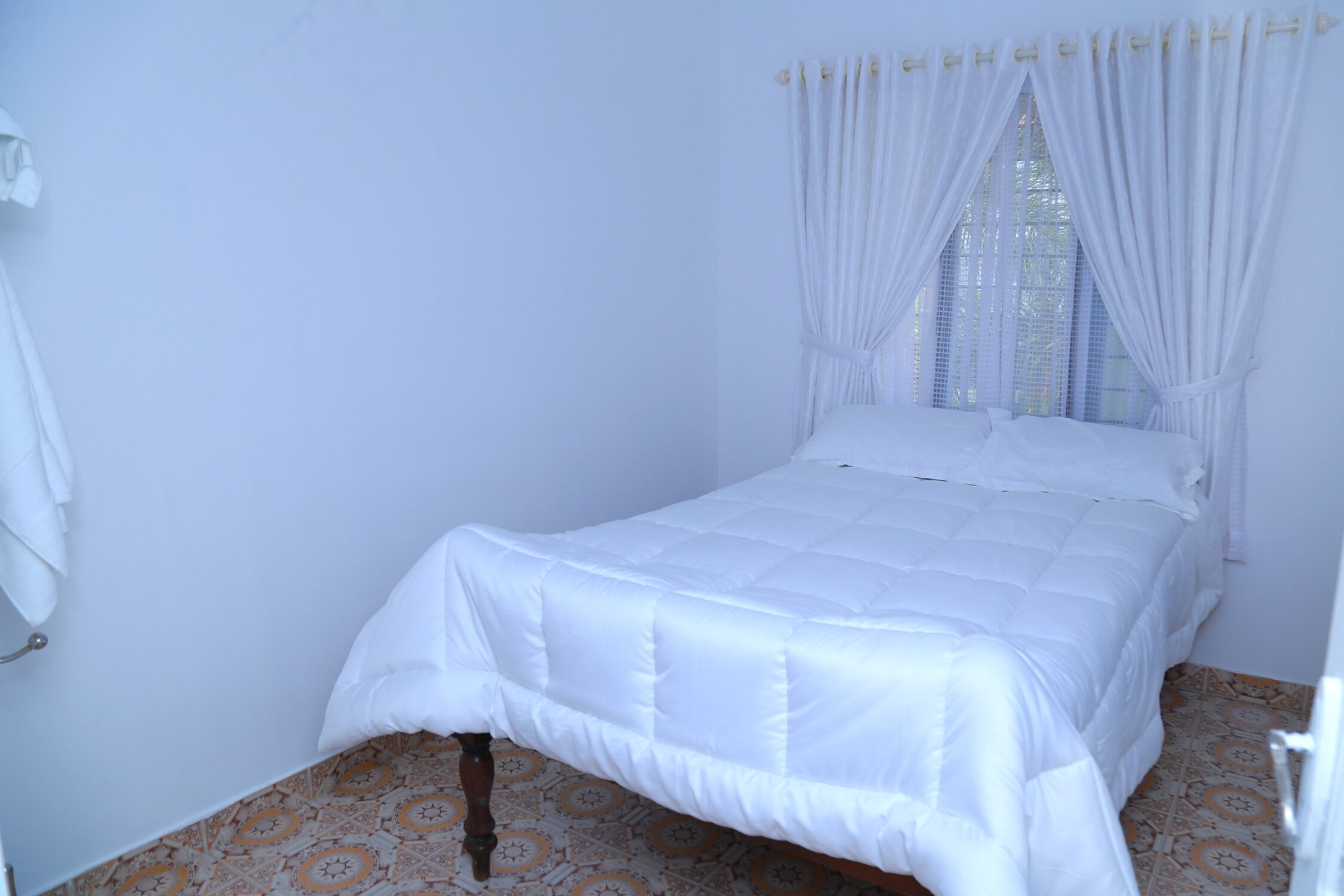 The Abode Homestay - Tap to explore photos