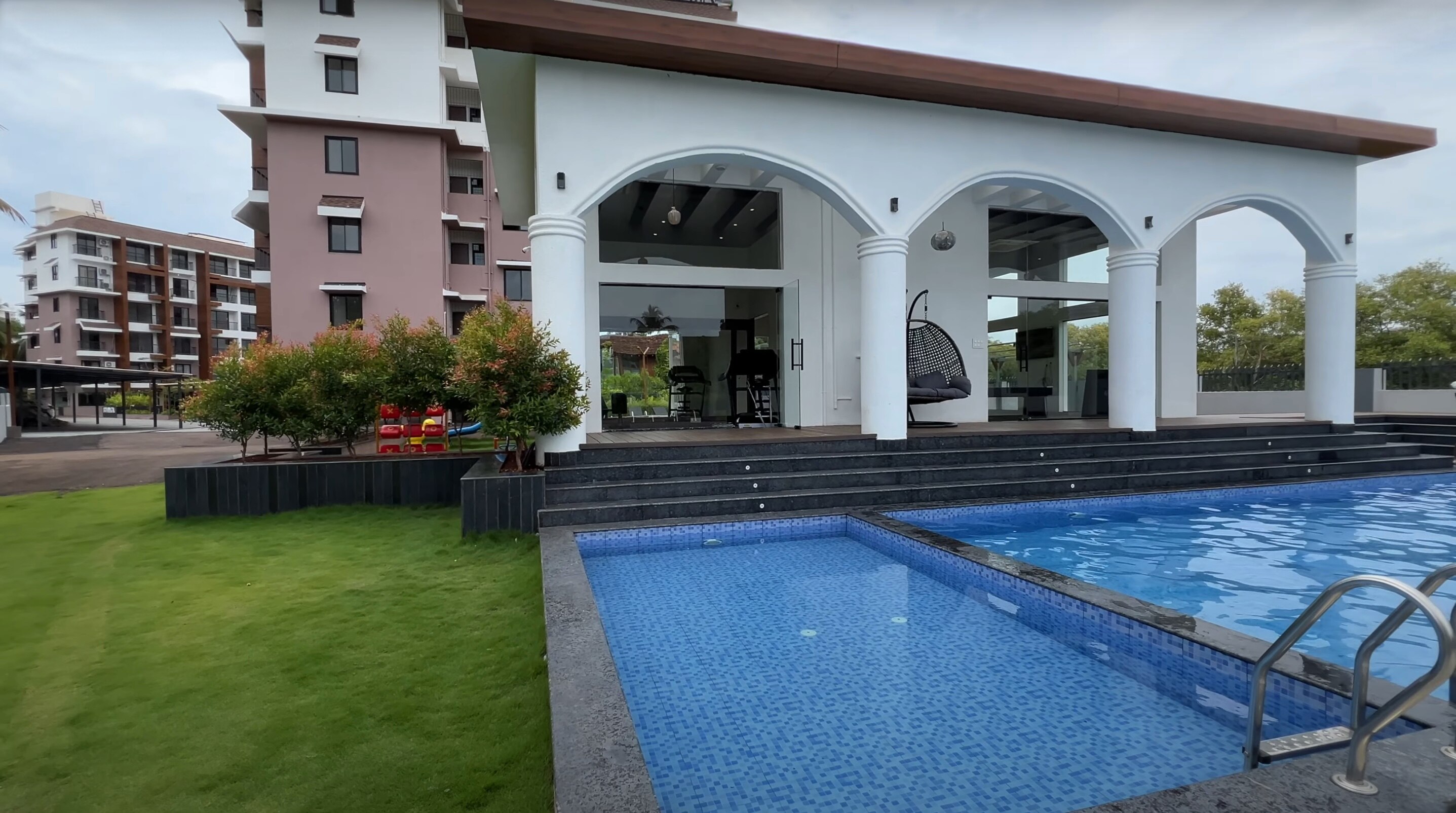 Noma Quiet 1BR Pool WIFI WFH in Candolim C-509 - Tap to explore photos