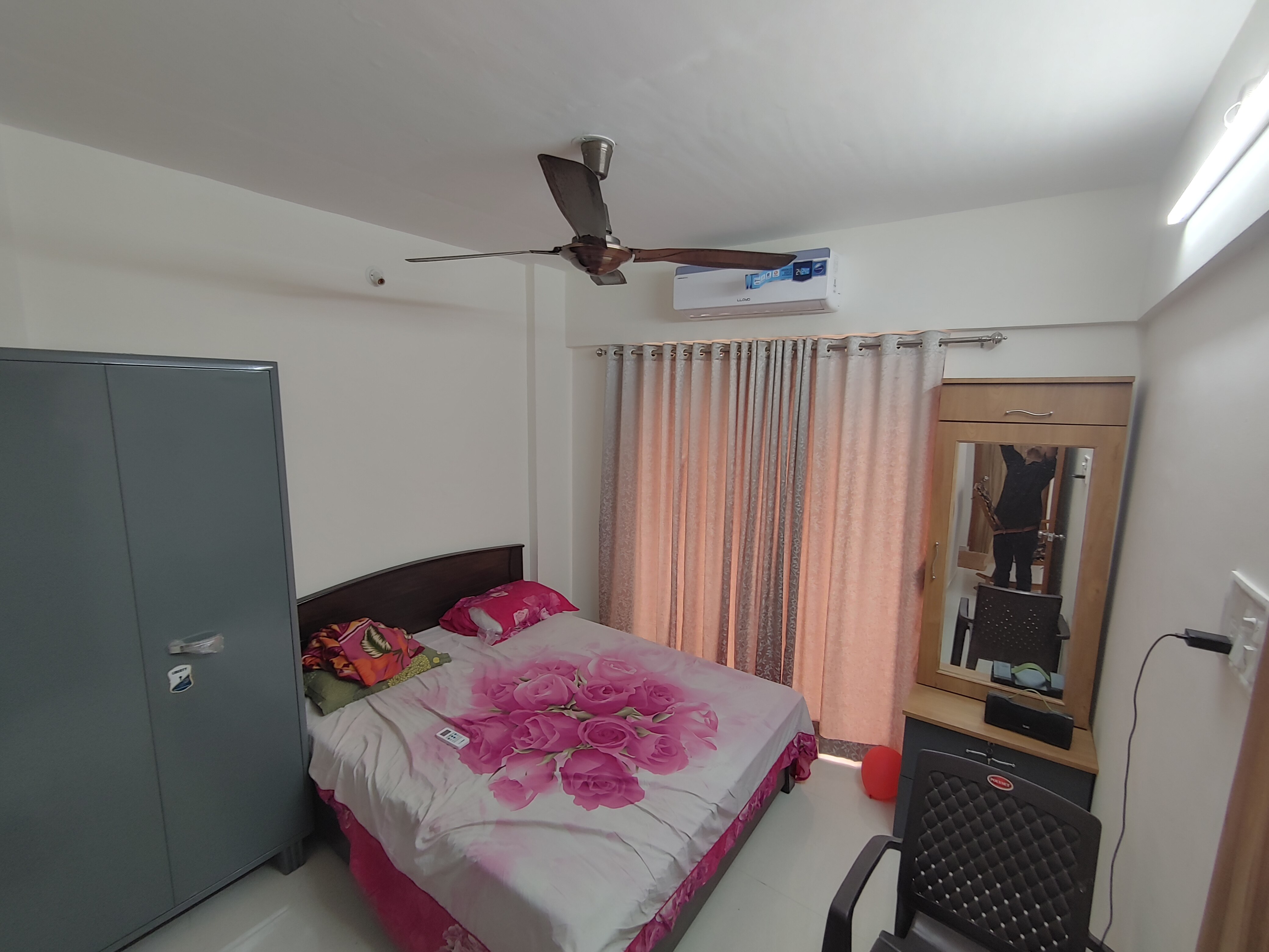 Air Conditioned Lovely Entire 2BHK Apartment - Tap to explore photos