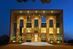 Hotel Shlok (Pure Veg), Kolhapur