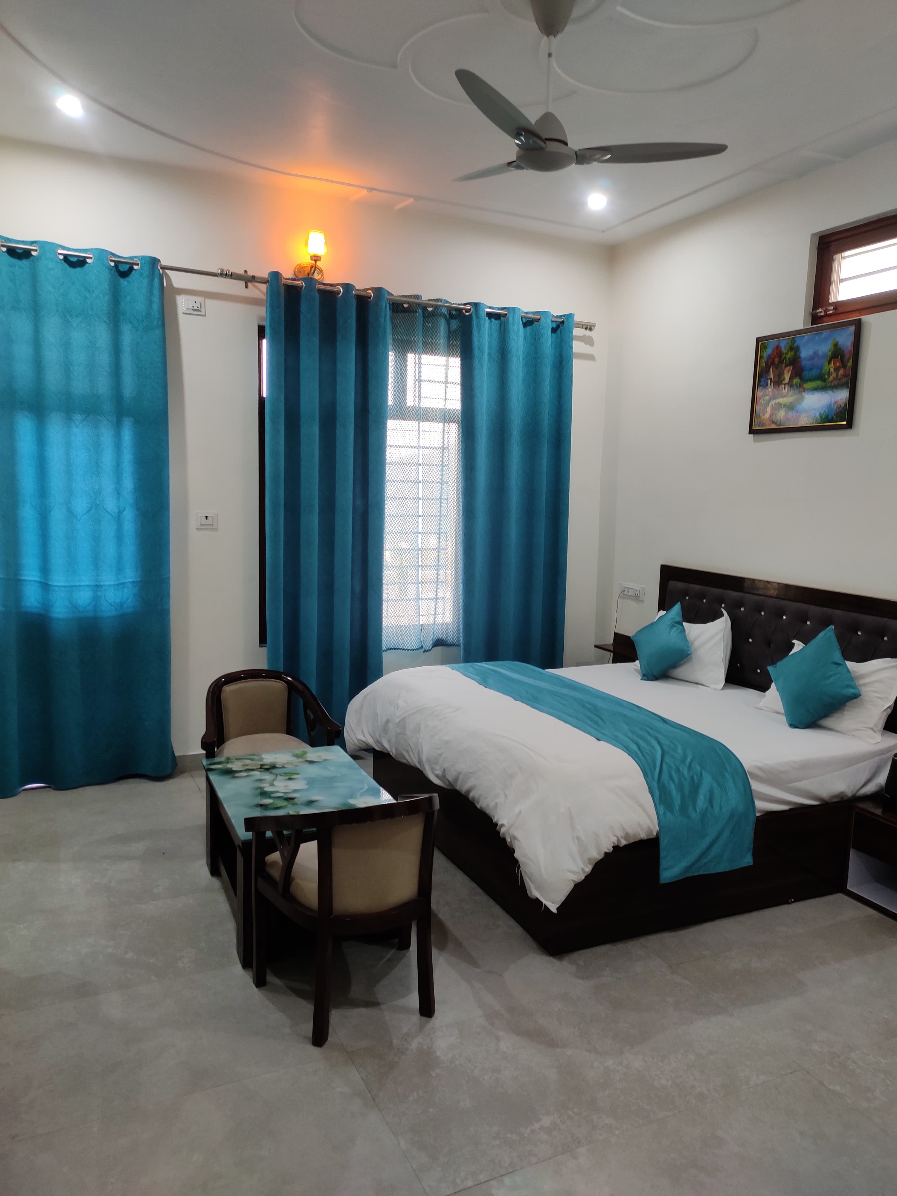 Hotel Shree Padam - Tap to explore photos