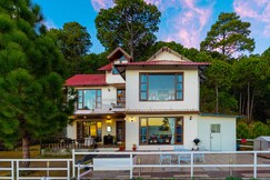 StayVista | The Haven Villa, Kasauli