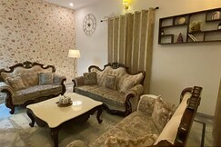 2BHK Private Villa l Self Checkin, Kalka