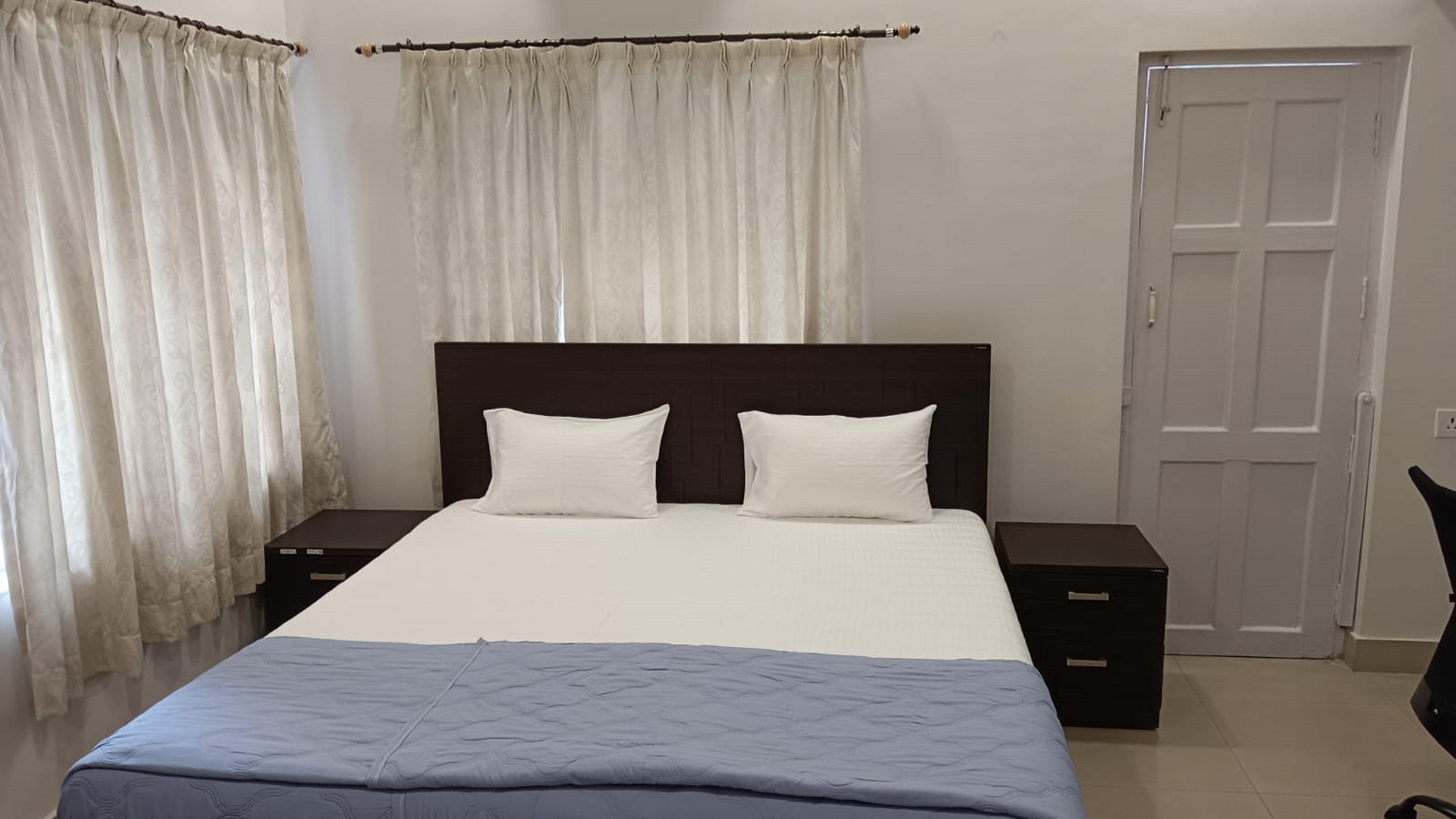 Emcure Guest House- Kolkata - Tap to explore photos