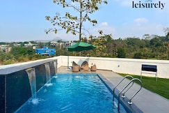 StayLeisurely The Corner Front 18, 4BHK Karjat, Karjat