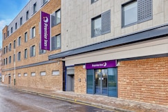 Premier Inn London Romford Town Centre,  London
