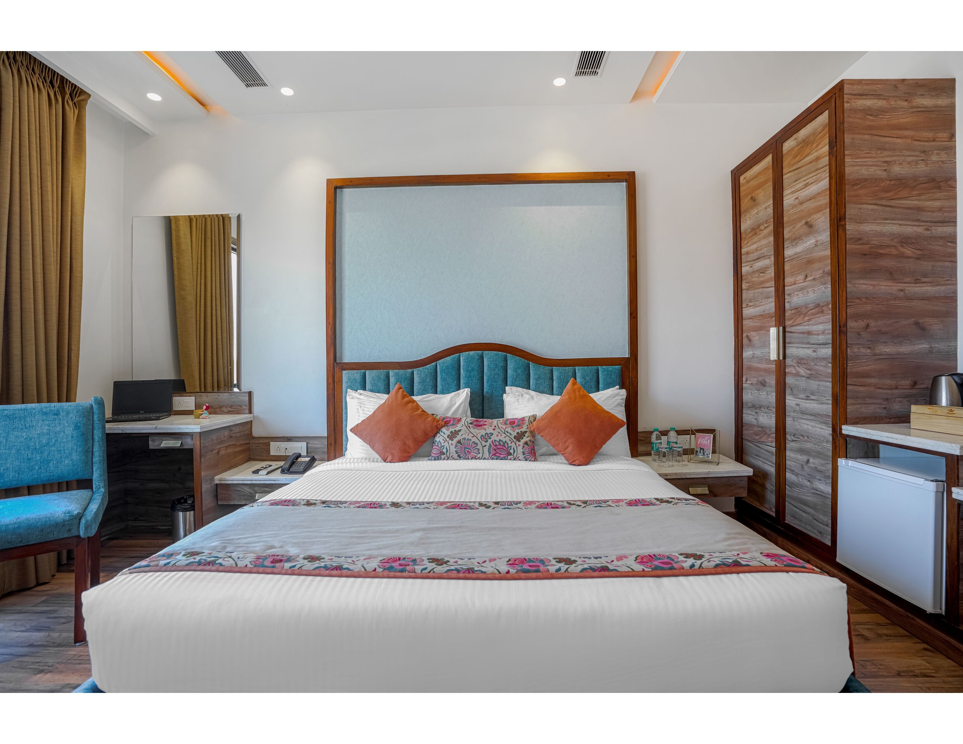 Hotel AK Continental Just 1.1 Km From Golden Temple, Amritsar - Tap to explore photos