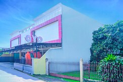 Hotel O Ilir Barar I Near Rumah Sakit Islam Siti Khadijah Formerly Maleo Hotel, Palembang