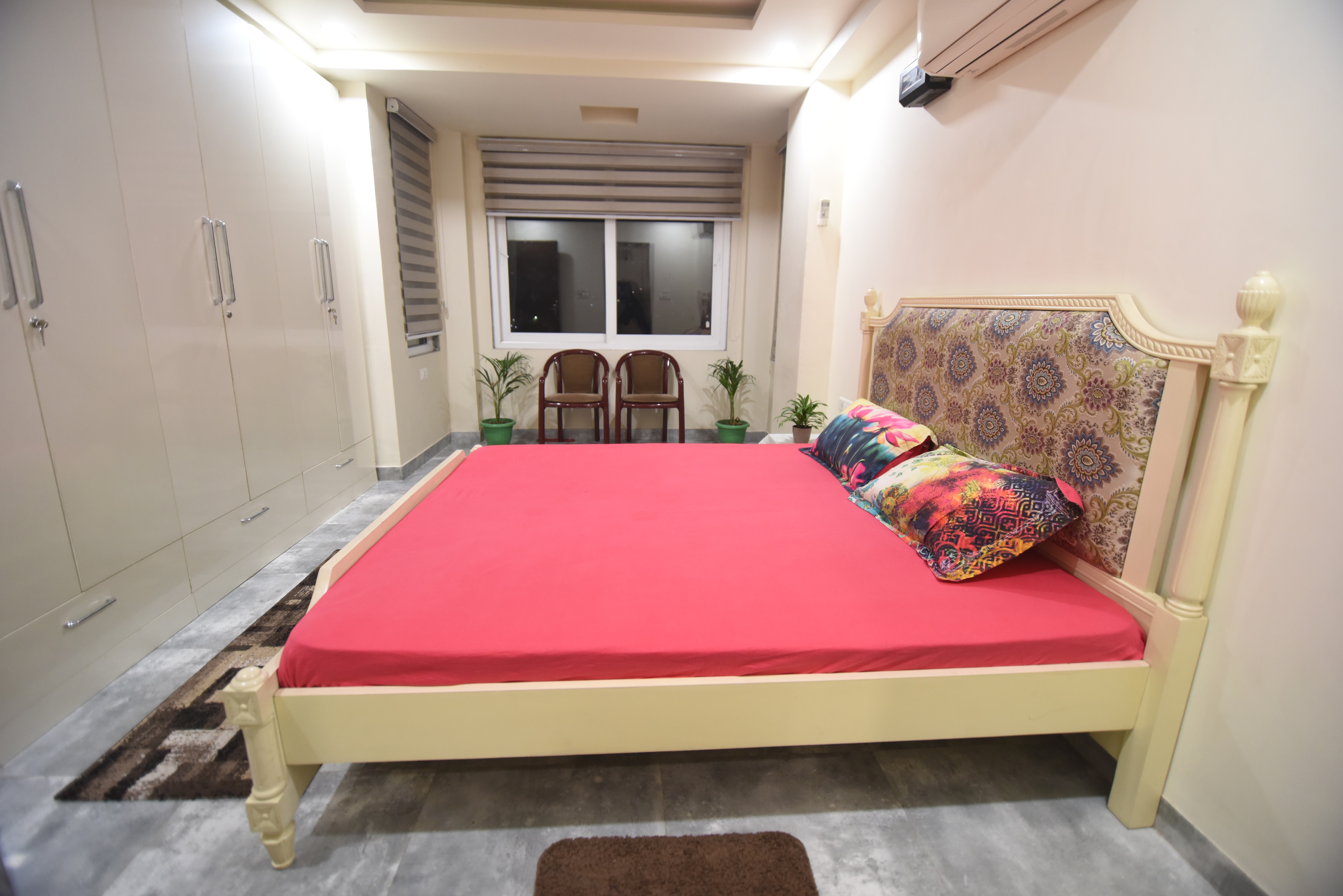 Shri Radha Nikunj Apartments - Tap to explore photos