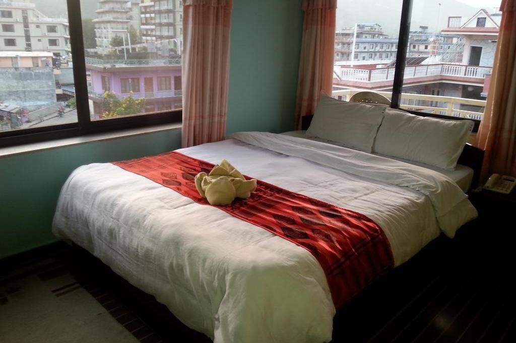 Hotel Fewa Holiday Inn - Tap to explore photos