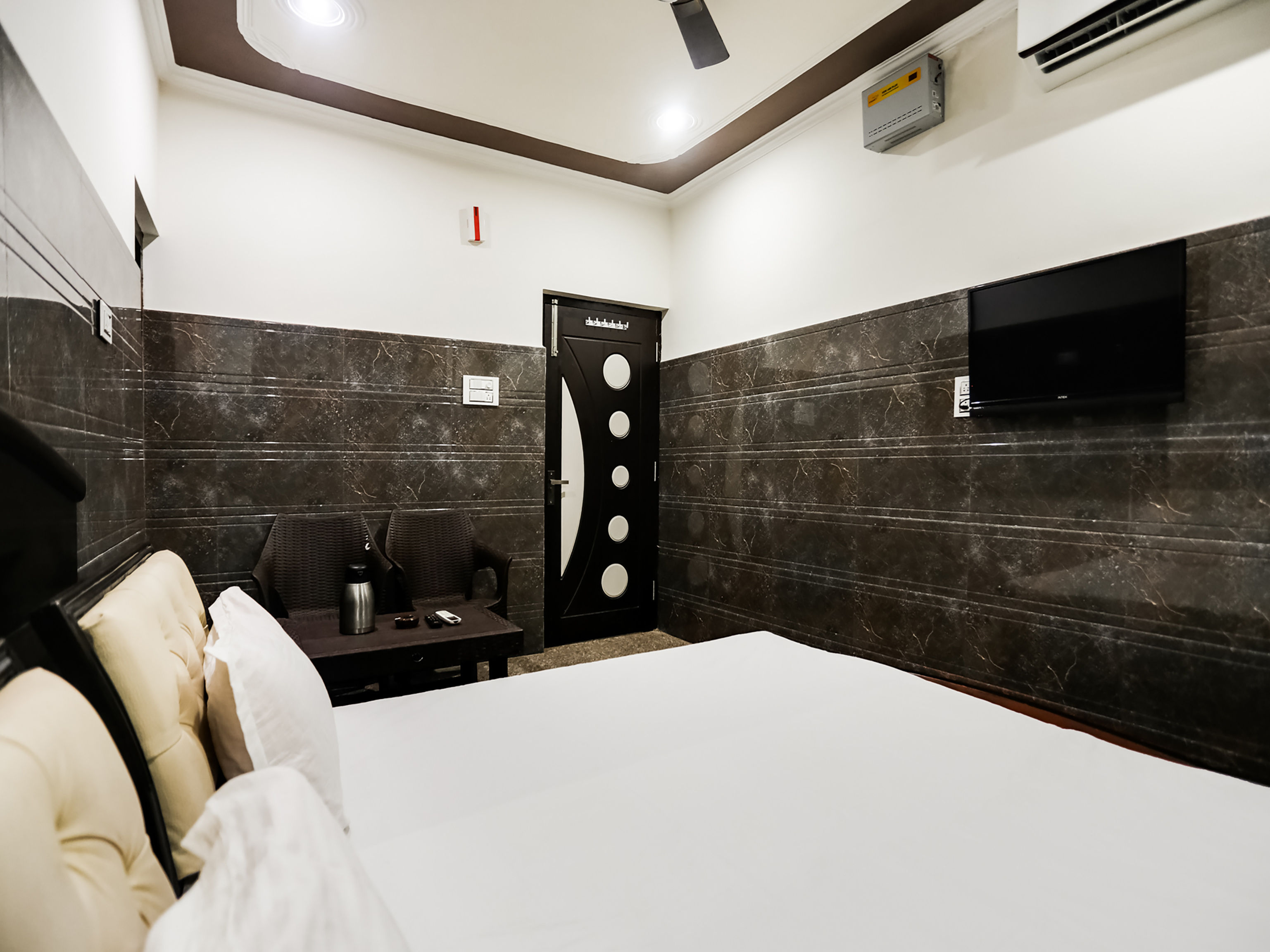 Hotel Ambica - Tap to explore photos