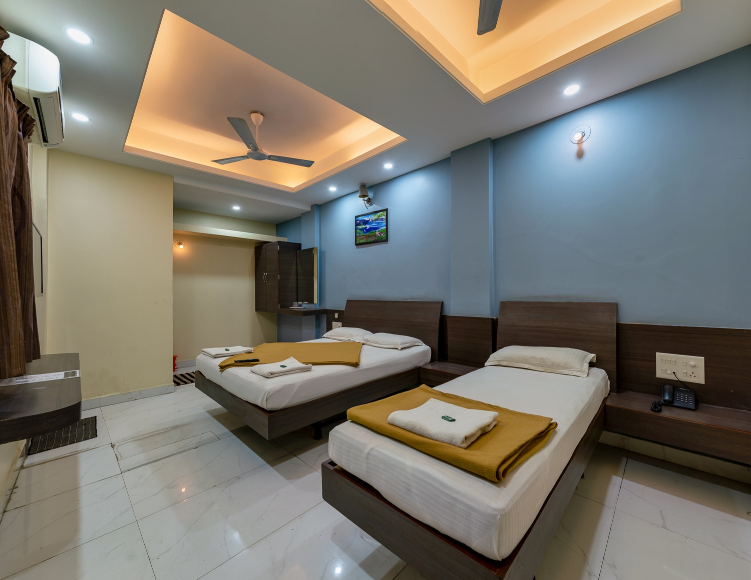 Triple Bed Non AC 1