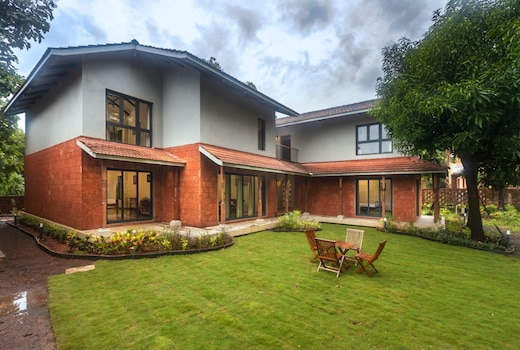 SaffronStays Amavi