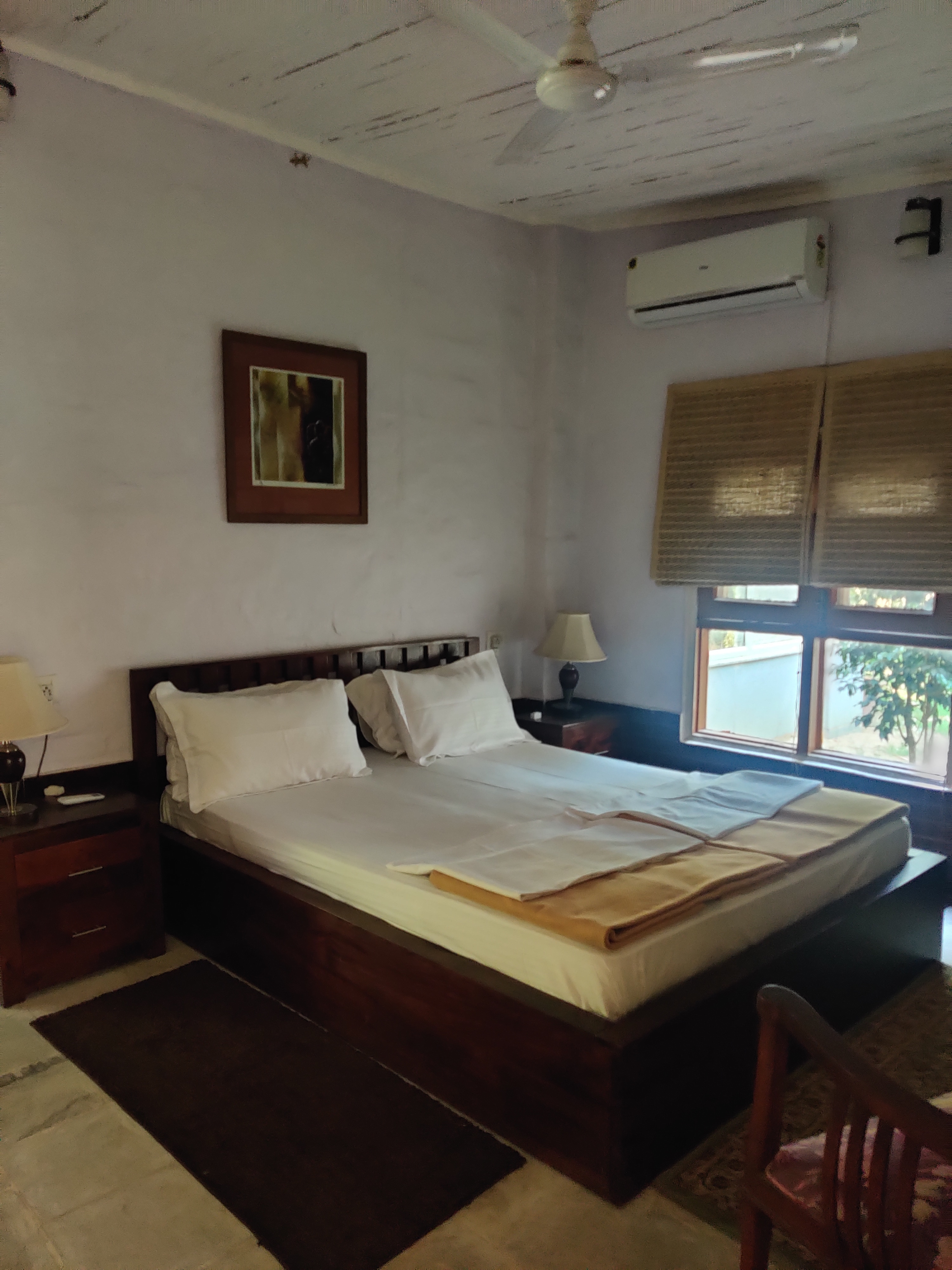 Dak Bungalow, Dera Bassi - Tap to explore photos