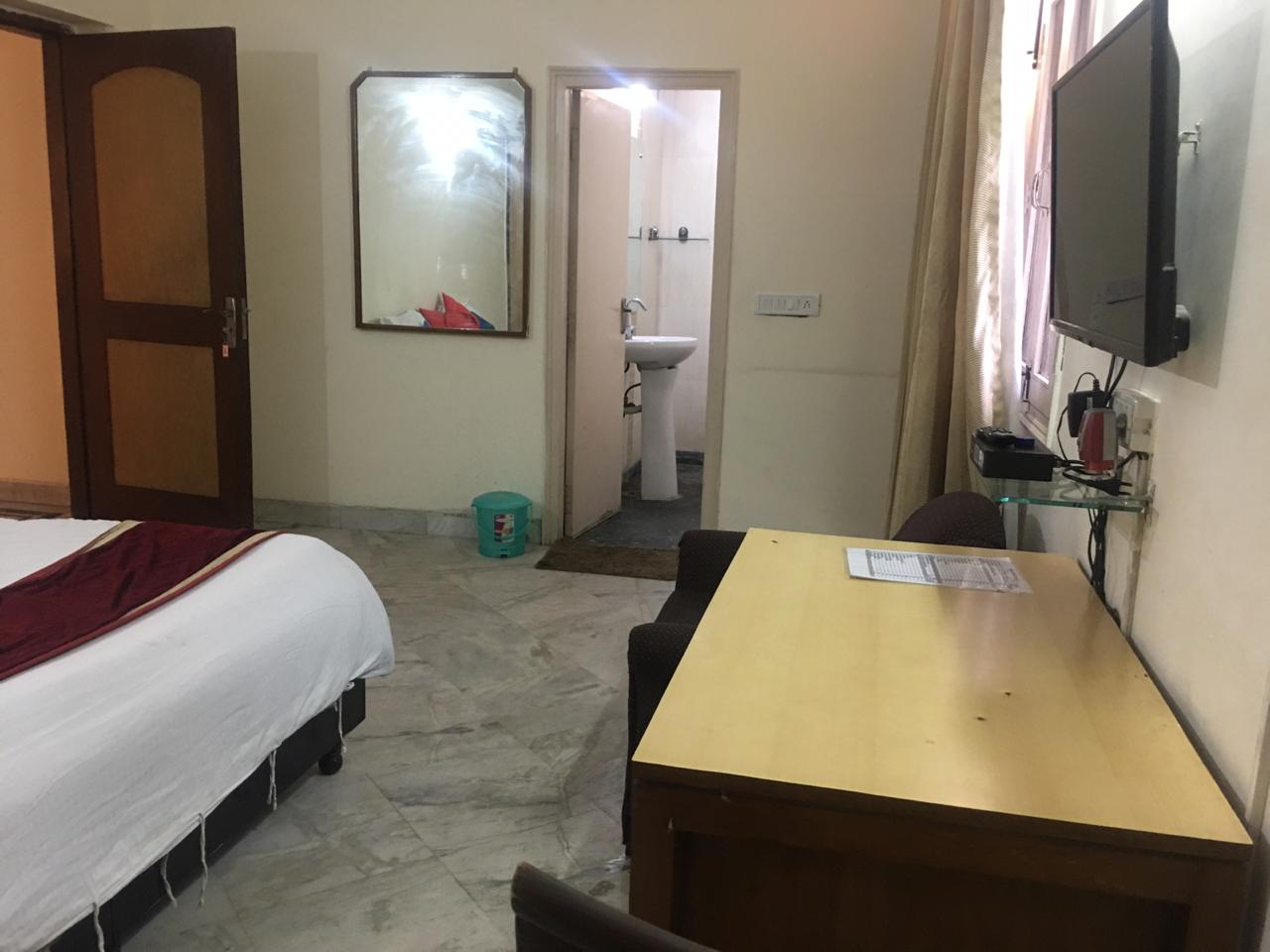 Noida Homes - Tap to explore photos