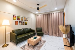 Daily Stays Wakad 2BHK Queen Twin Beds, Wadgaon