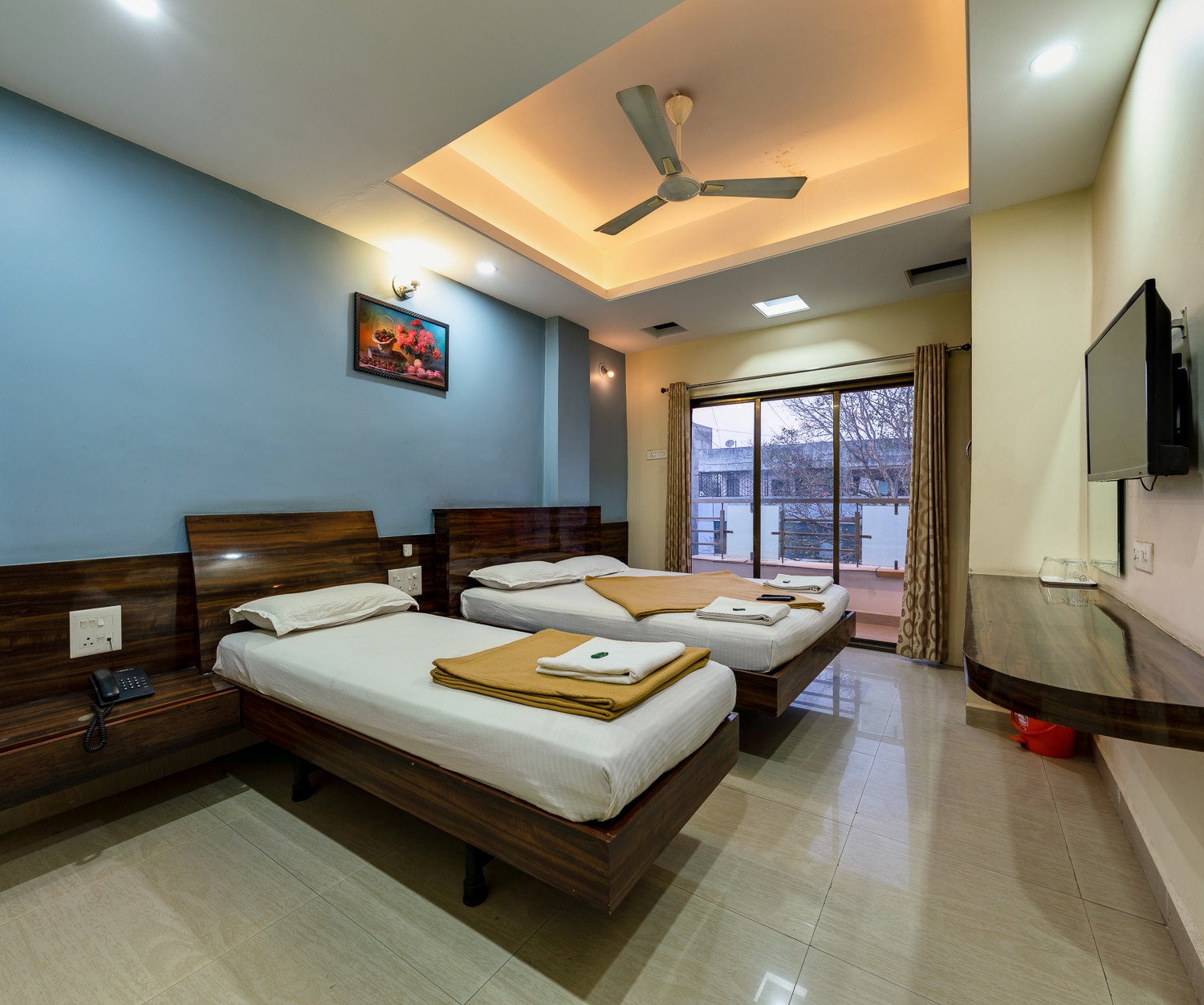 Hotel Radhakrishna 5