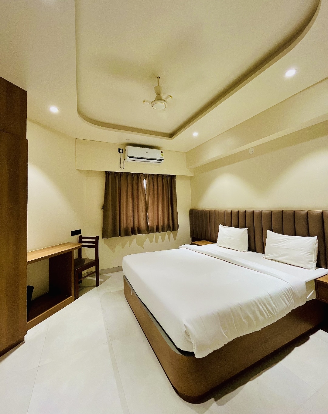 Hotel Veera Palace 2