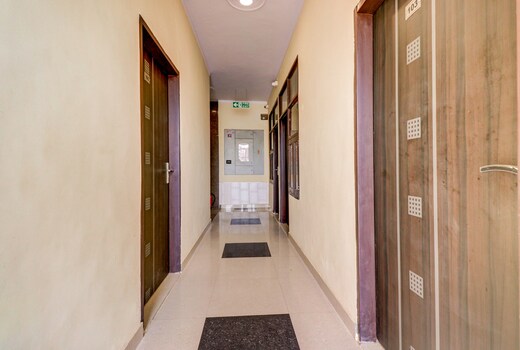 Hotel O Sapphire Near Omaxe Gurgaon Mall