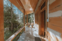 Bastiat Stays Deodar Forest Cottage, Jibhi