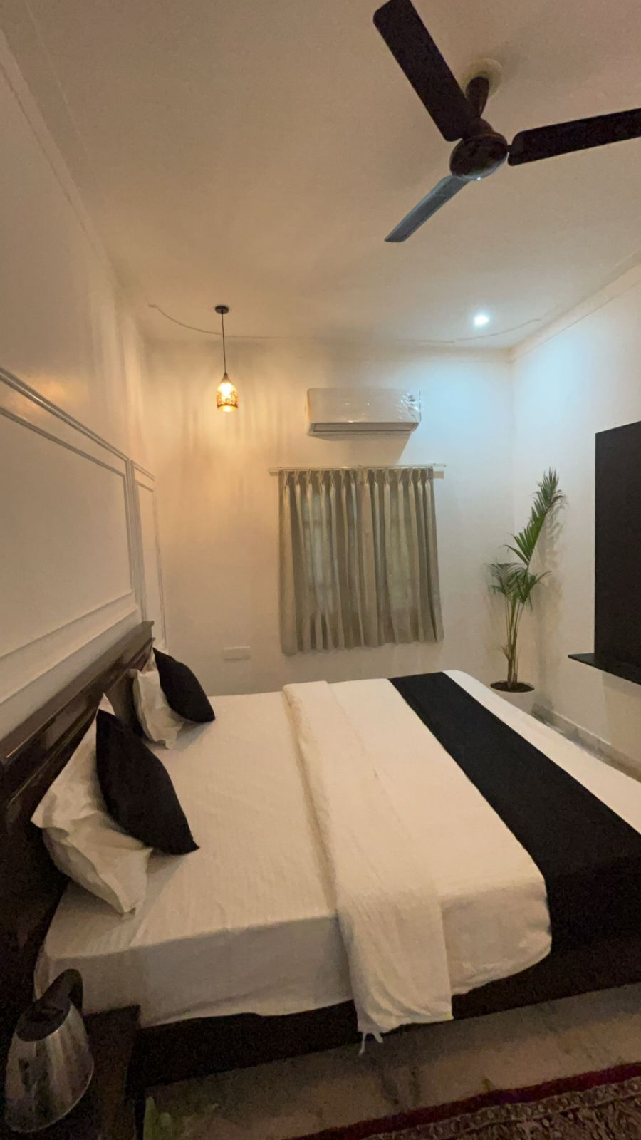 Laxmi Villas Udaipur- Luxury Boutique Villa - Tap to explore photos