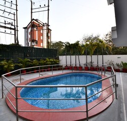 Swimming Pool 1