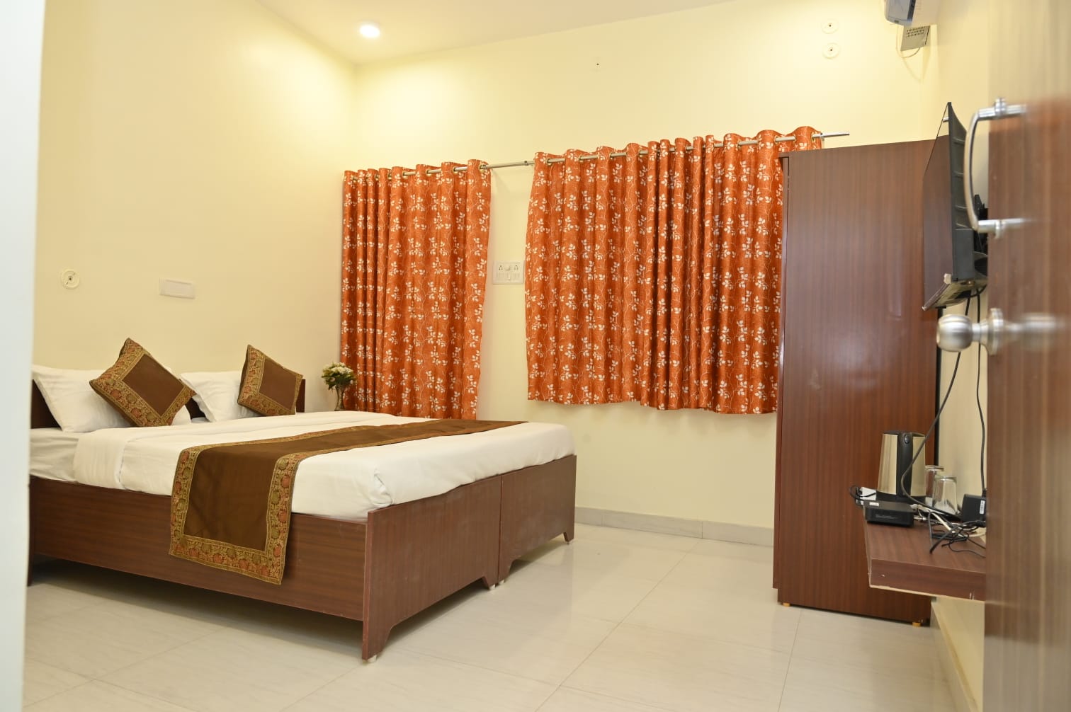 High class Bhojnalaya And Dormitory - Tap to explore photos