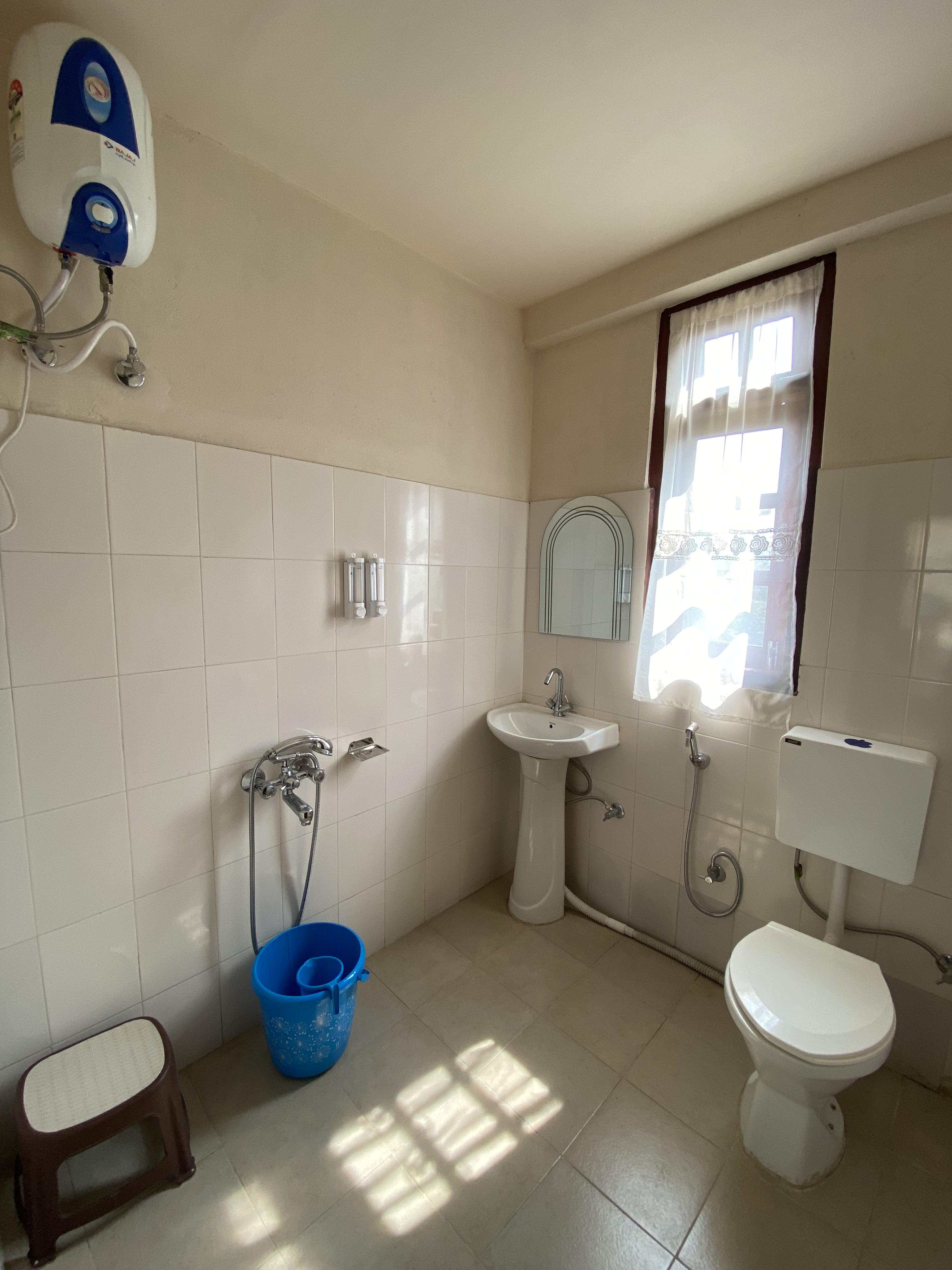 Cedar Homestay - Tap to explore photos