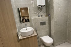 WanderNest stay, Greater Noida