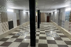 Hotel Vanshika Inn, Lucknow