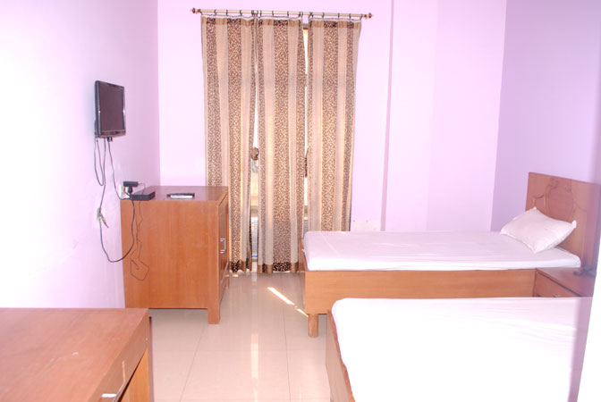 THE GRAND UTSAV MOTEL & CHATORI RESTURENT - Tap to explore photos