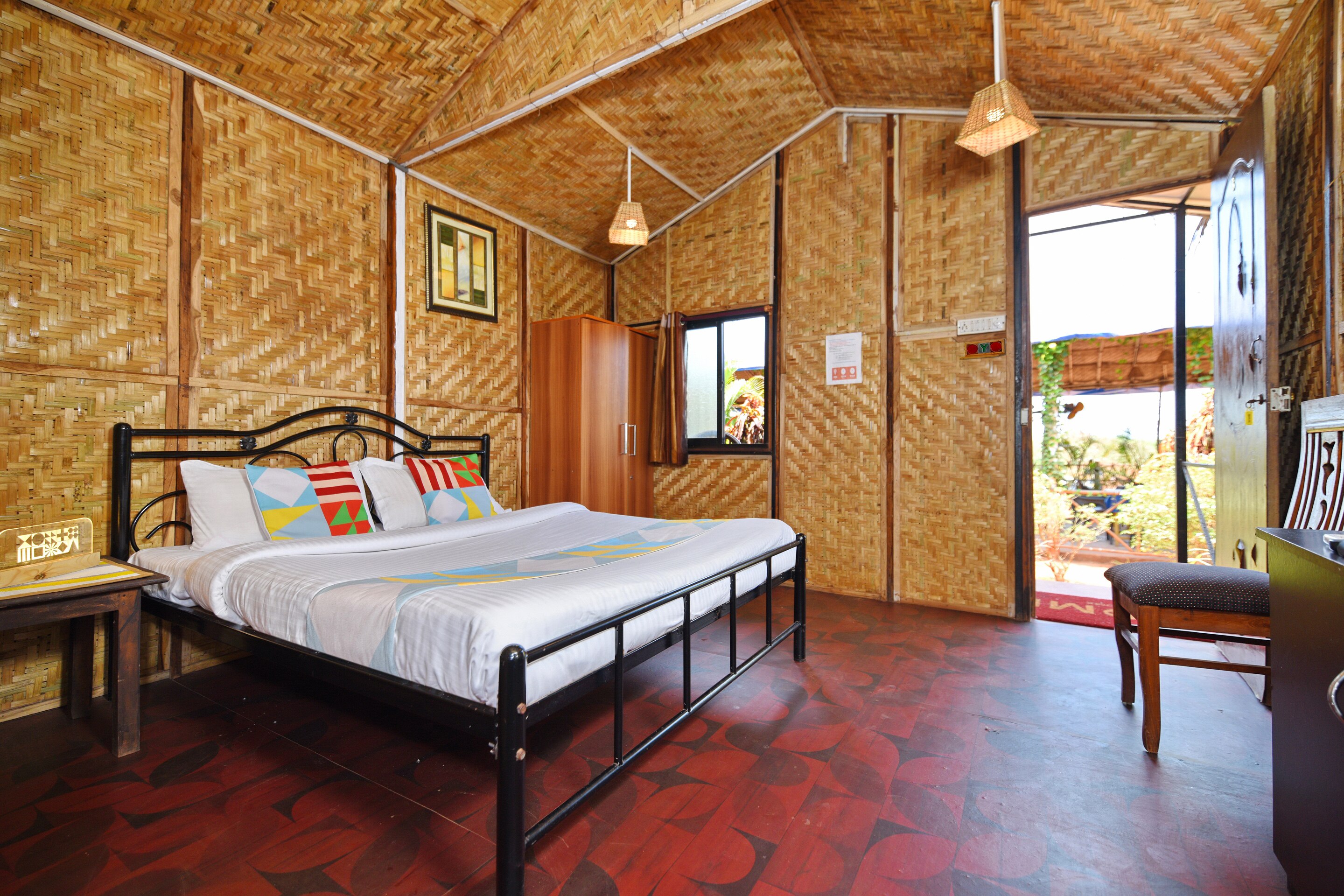 Oyo 12783 Beach Facing Cottage Goa Homestay Price Address Reviews