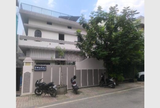 FabHotel Swaraj