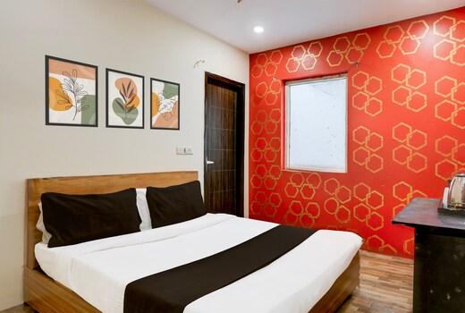 Super Hotel O S J Residency