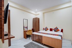 FabHotel RV, Noida