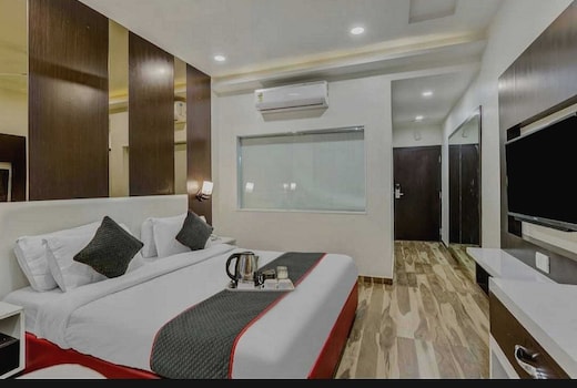 Super Hotel O Raas Near Near Paschim Vihar