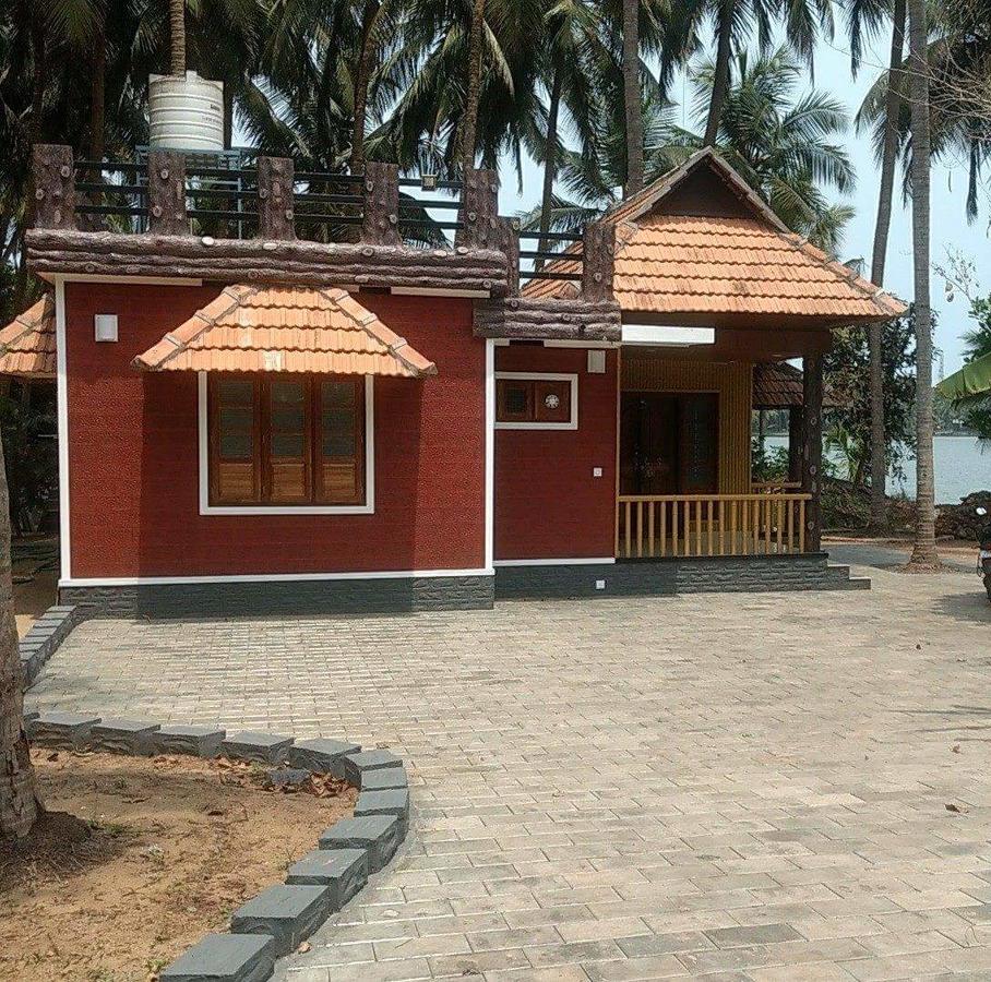 Lakelet homestay - Tap to explore photos