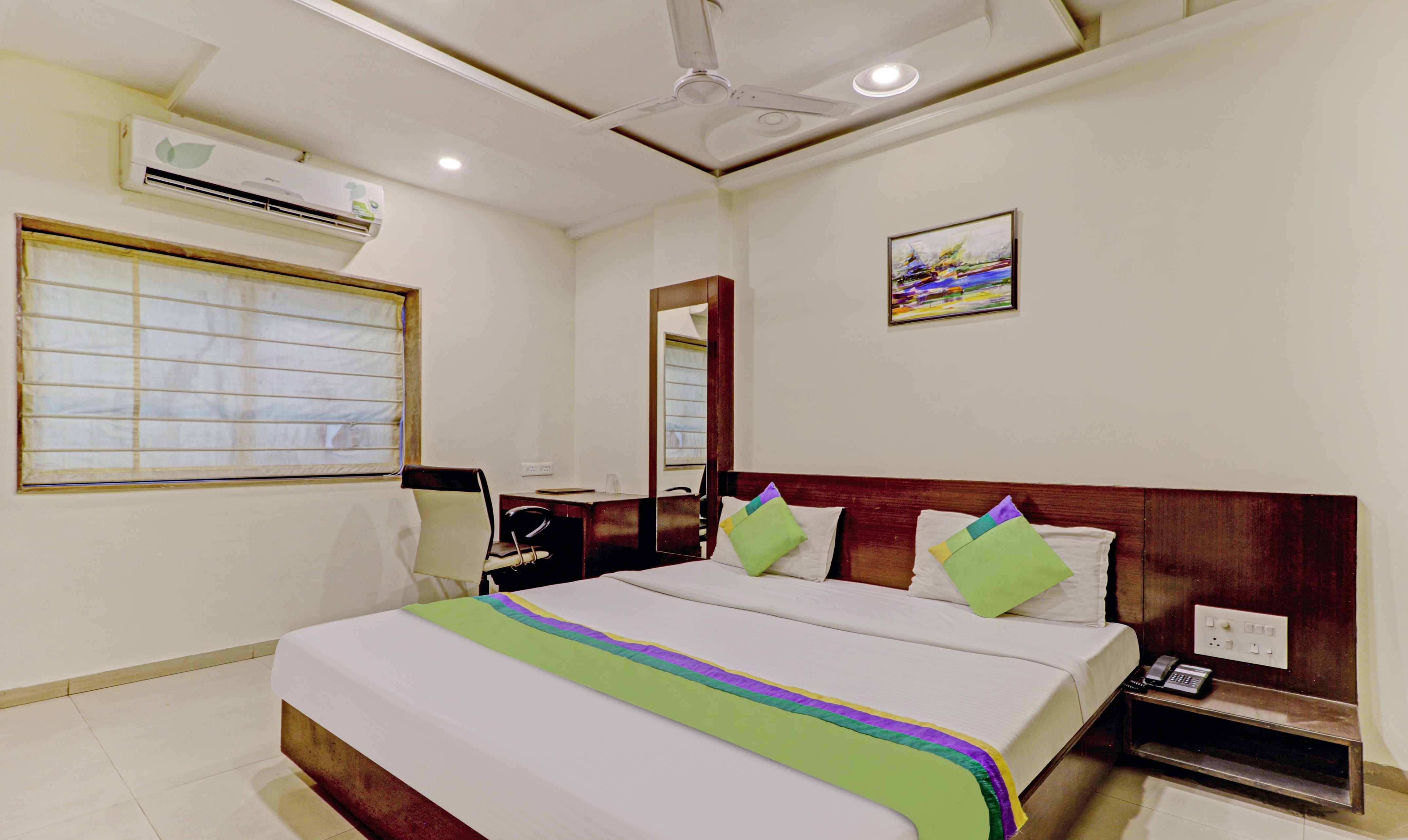 Deluxe Room 1