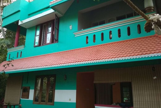 Santhosh Homestay