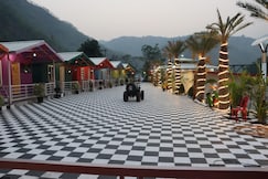 M R RIVER RESORT, Rishikesh