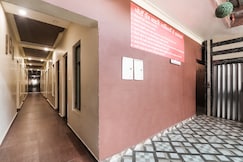 Hotel O Samrat, Kanpur