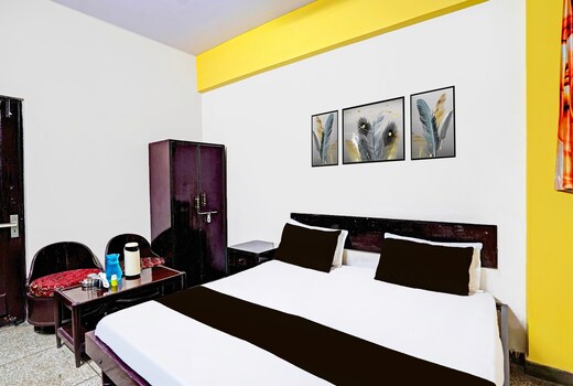 Hotel O Raj Mahal