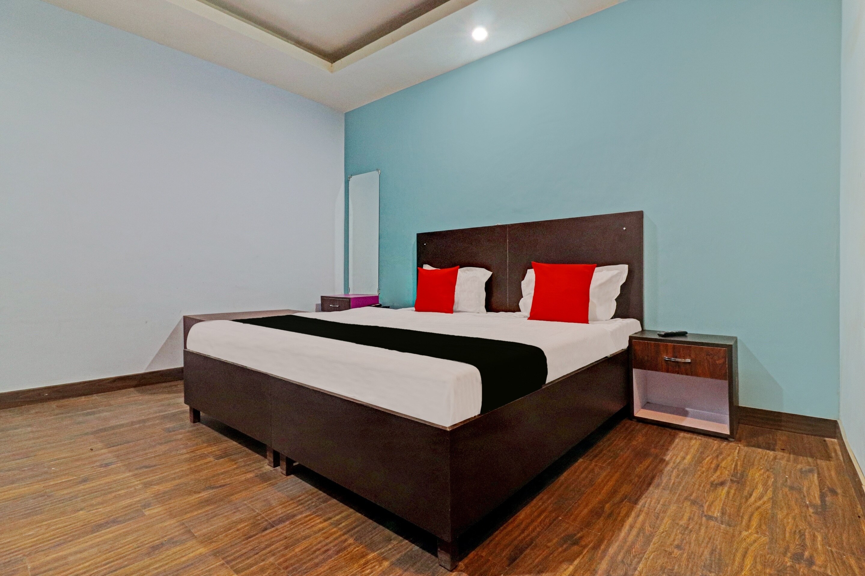 Capital O Kanha Resort - Tap to explore photos