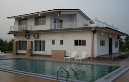 Swimming Pool 1