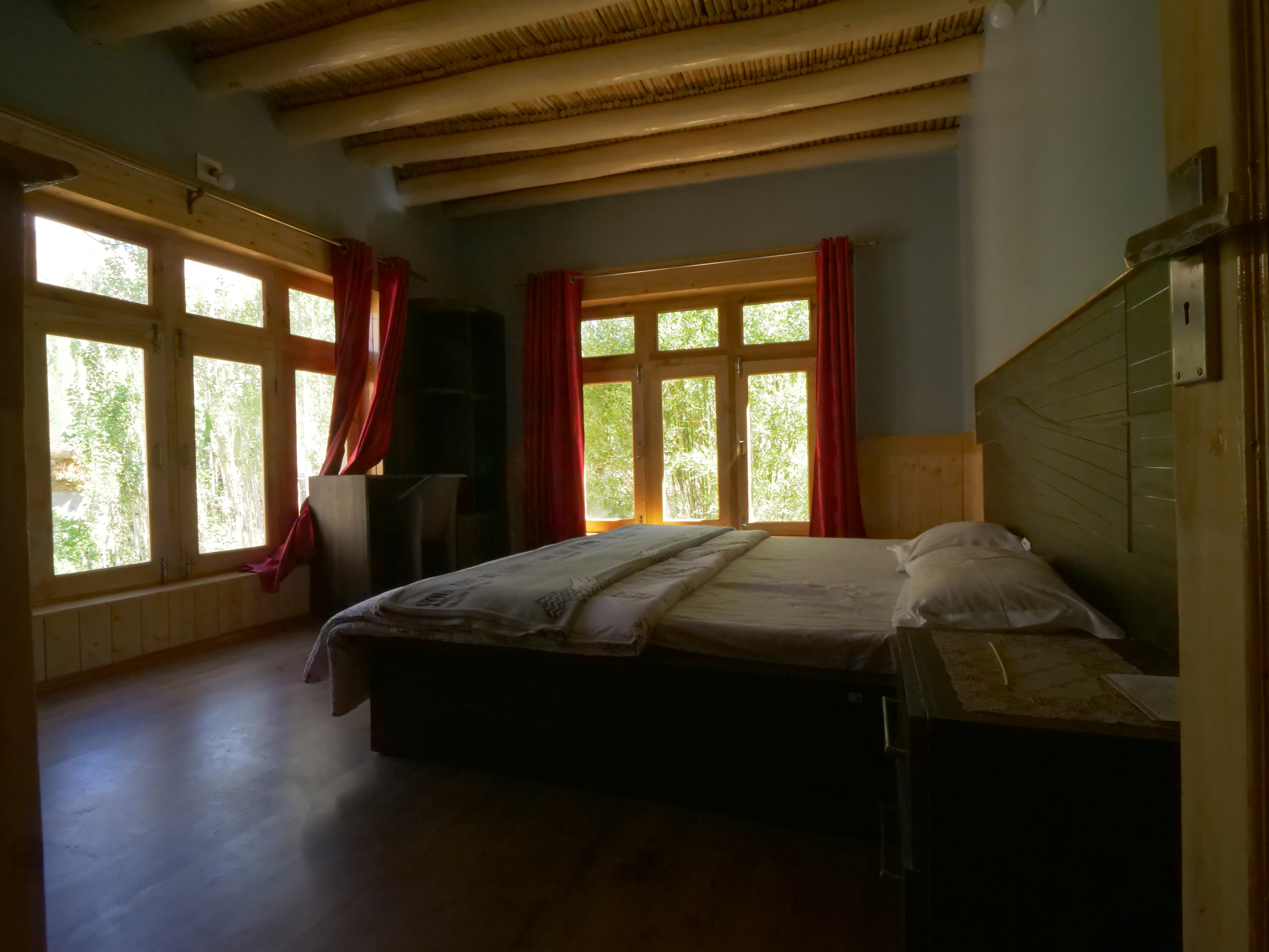Thangol-2 (Himalayan Farmstays) - Tap to explore photos