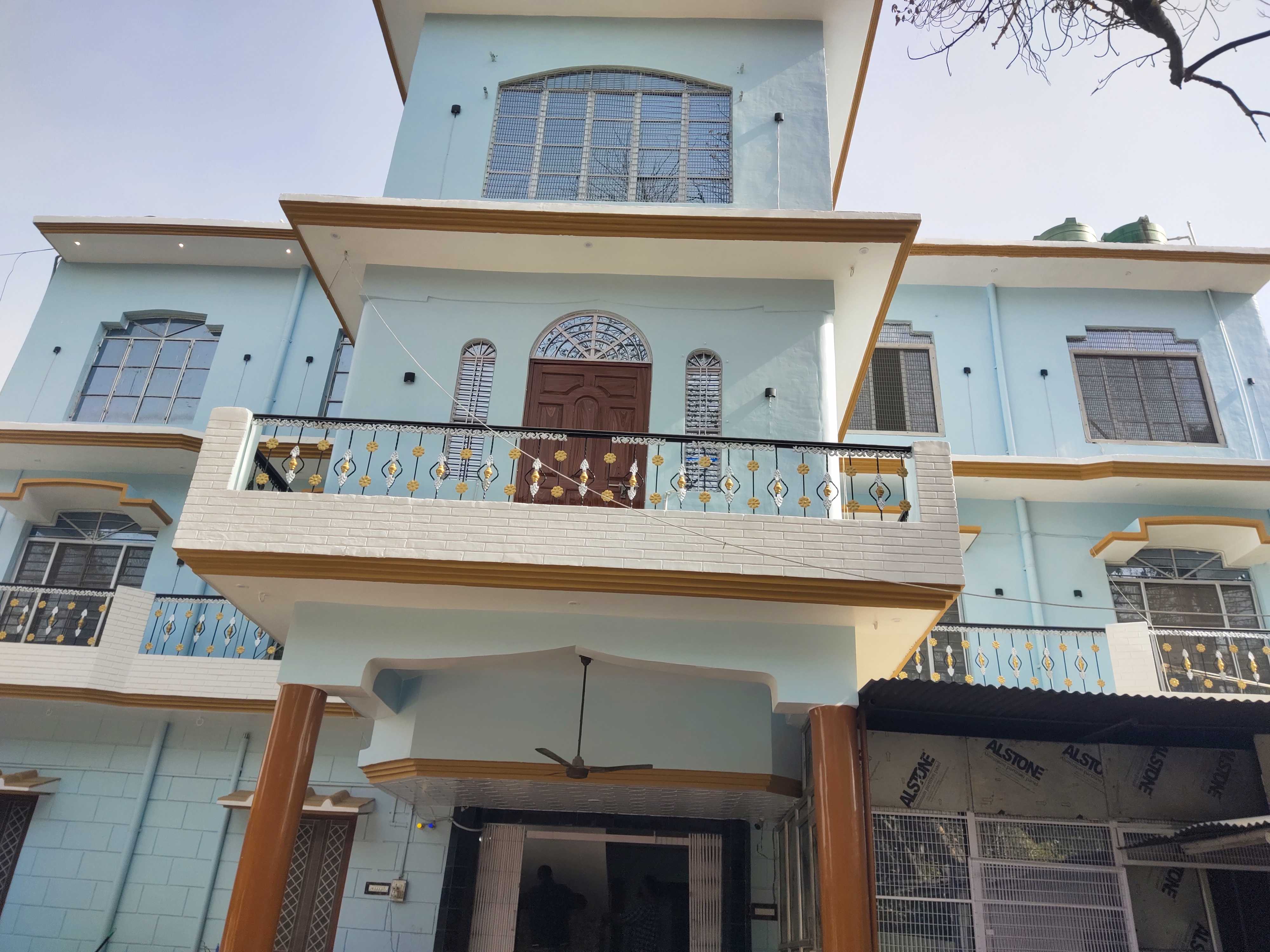 Super Hotel O Saraswati Palace - Tap to explore photos