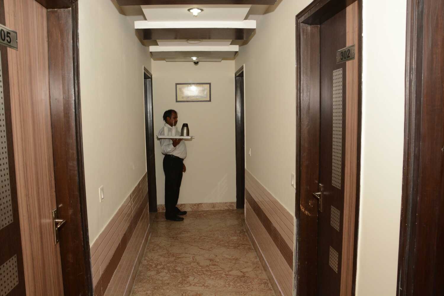 Hotel Vedas Heritage - Tap to explore photos