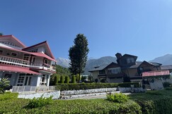 The Whispering Winds Resorts, Dharamshala