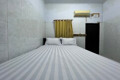 Hotel O Rafira Losmen NearYani Heahlerr, Tapin